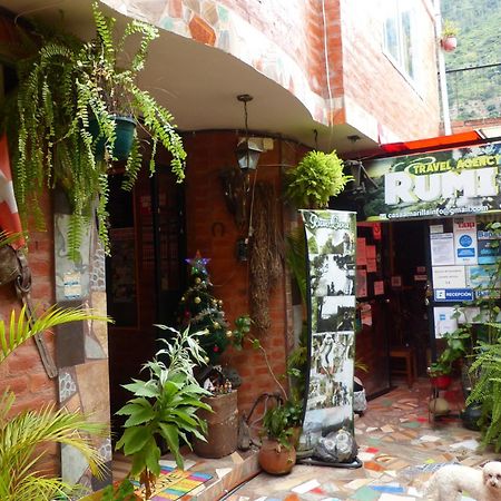 Hostal La Casa Amarilla City บาญอส ภายนอก รูปภาพ