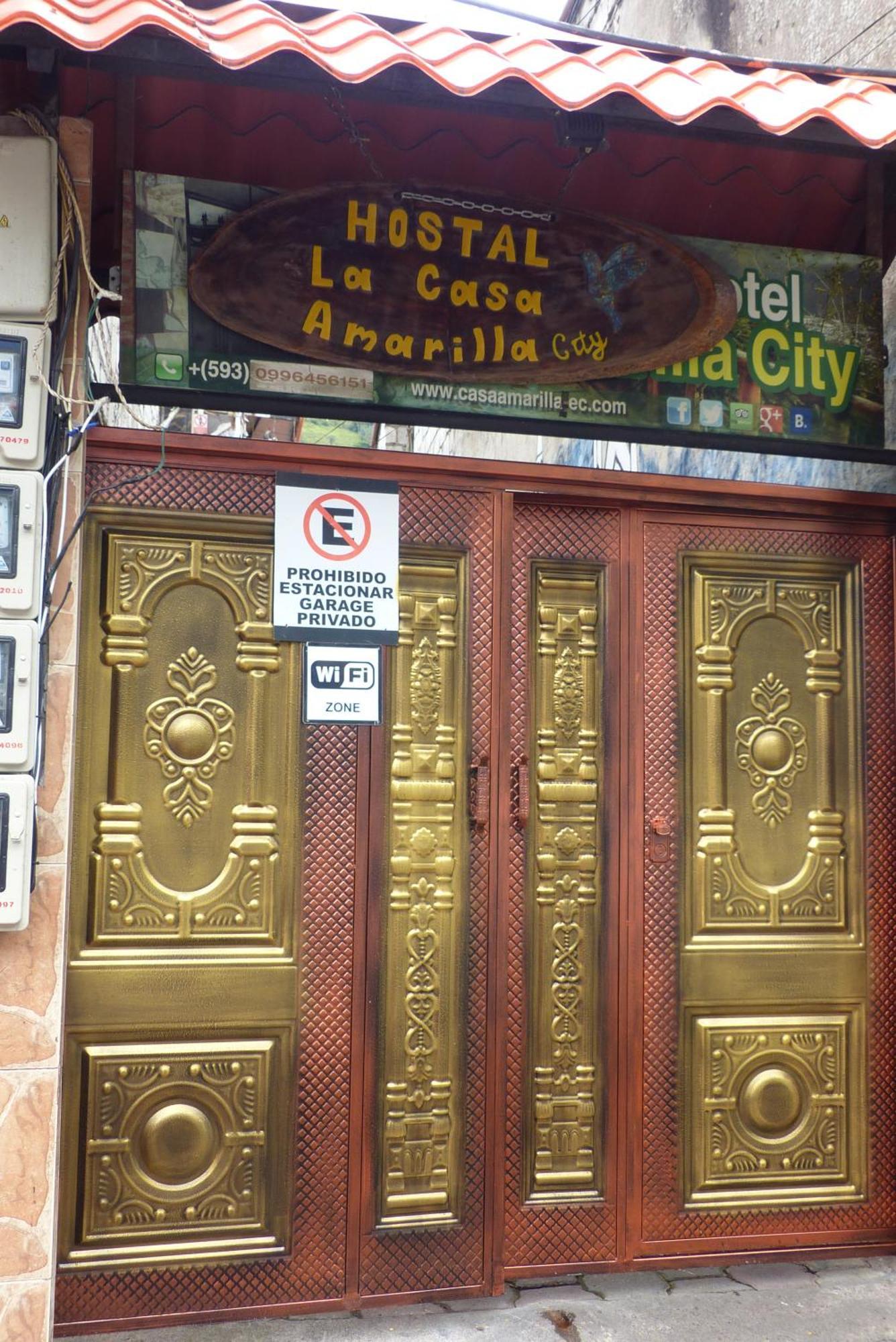 Hostal La Casa Amarilla City บาญอส ภายนอก รูปภาพ